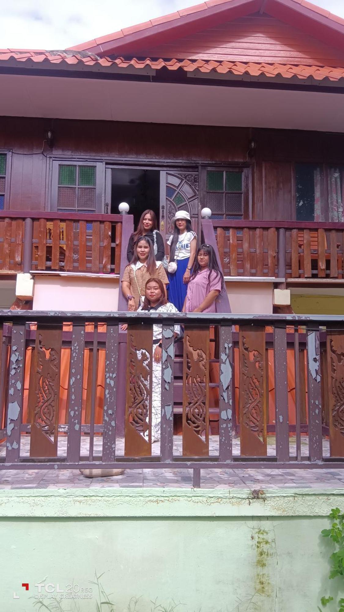 โฮมสเตย์เรือนไทย เราะฮ์มะห์ Rohmah Homestay Riverview 프라 나콘 시 아유타야 외부 사진